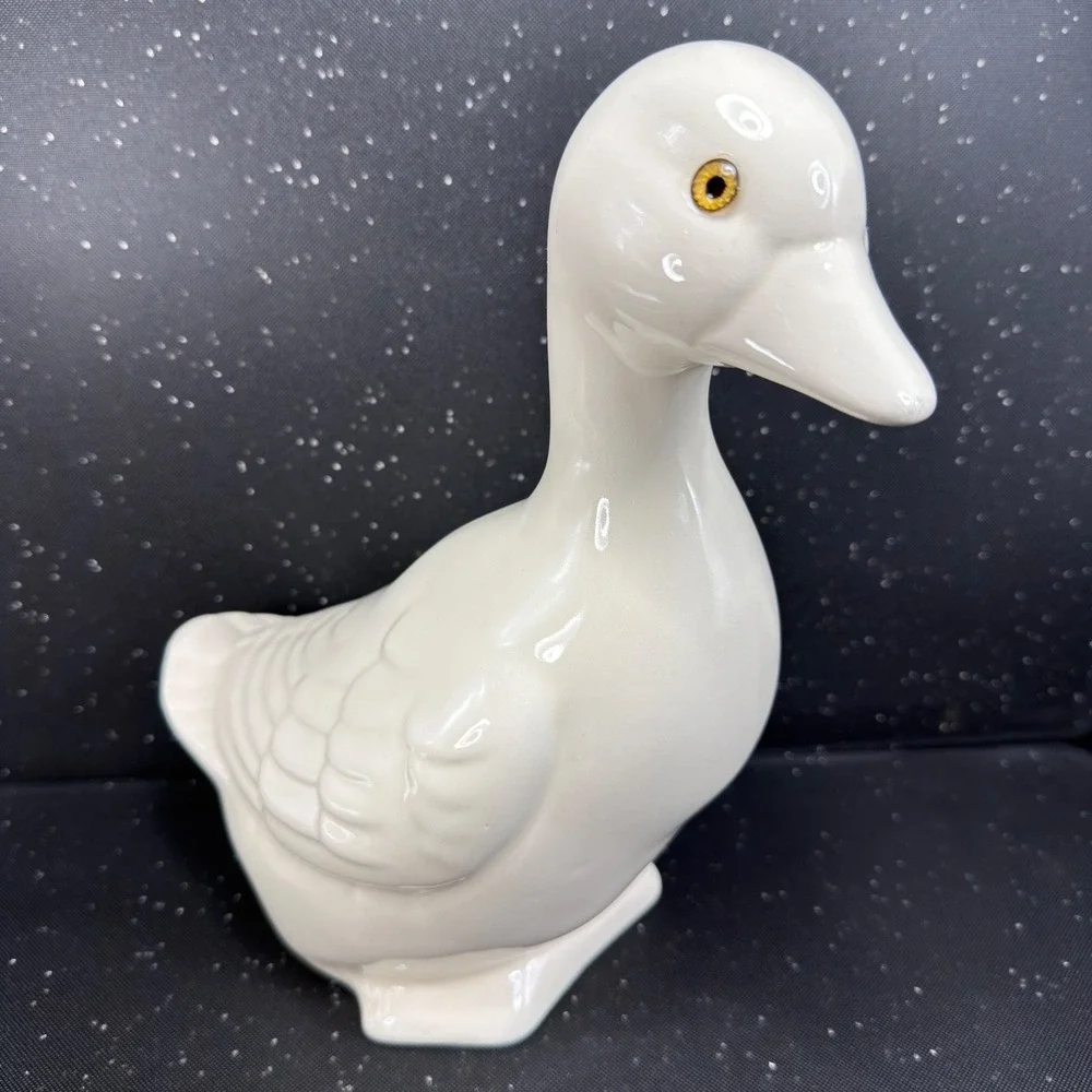 Lionstone Pottery White Ceramic‎ Duck Figurine Glossy Bird Statue 10in Tall